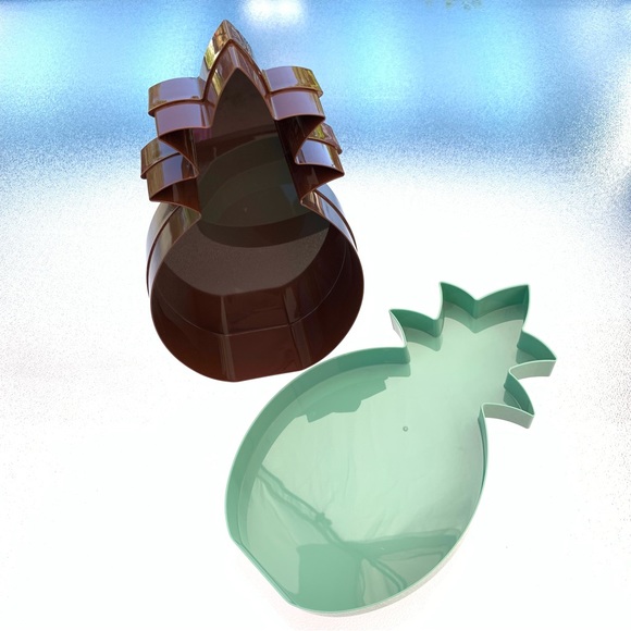 Honolulu Cookie Company Pineapple Container - Picture 2 of 7